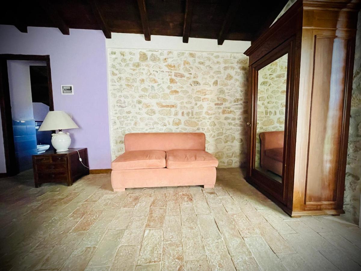 Casale Montebello * Monteleone di Spoleto